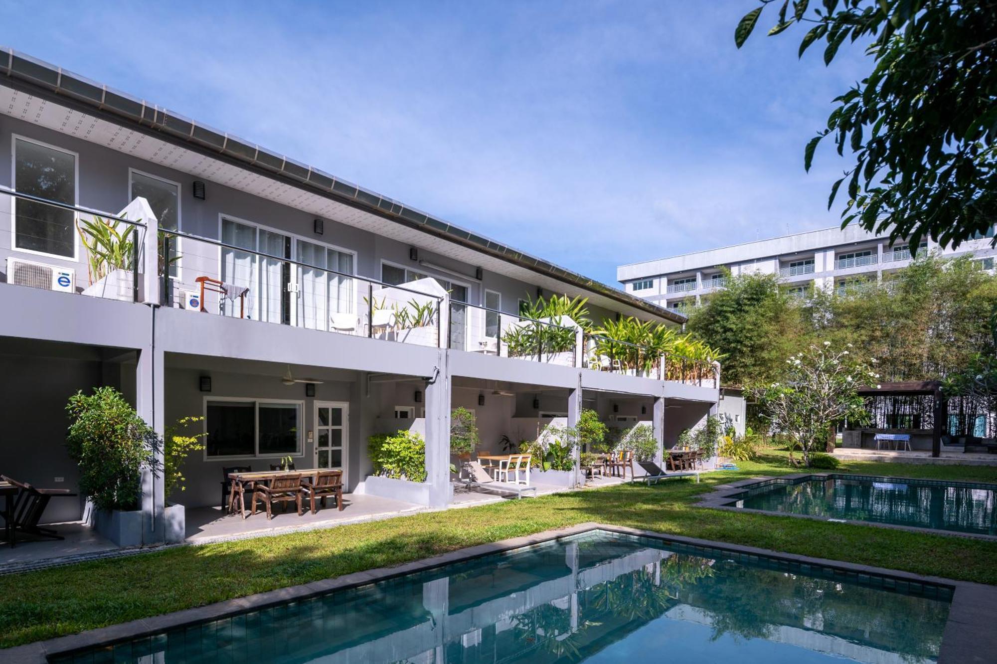 Isara Khao Lak Villa Bagian luar foto