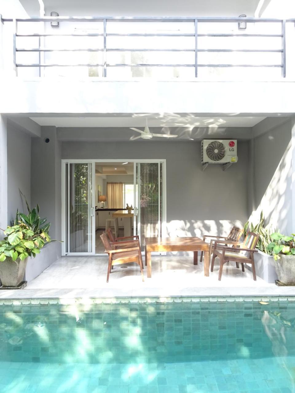 Isara Khao Lak Villa Bagian luar foto