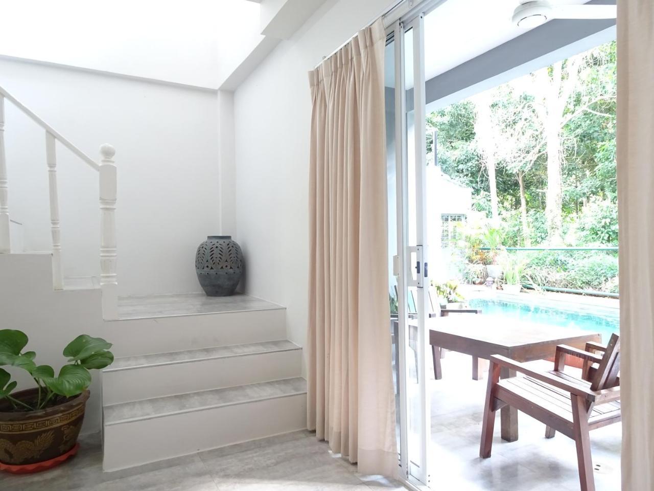 Isara Khao Lak Villa Bagian luar foto