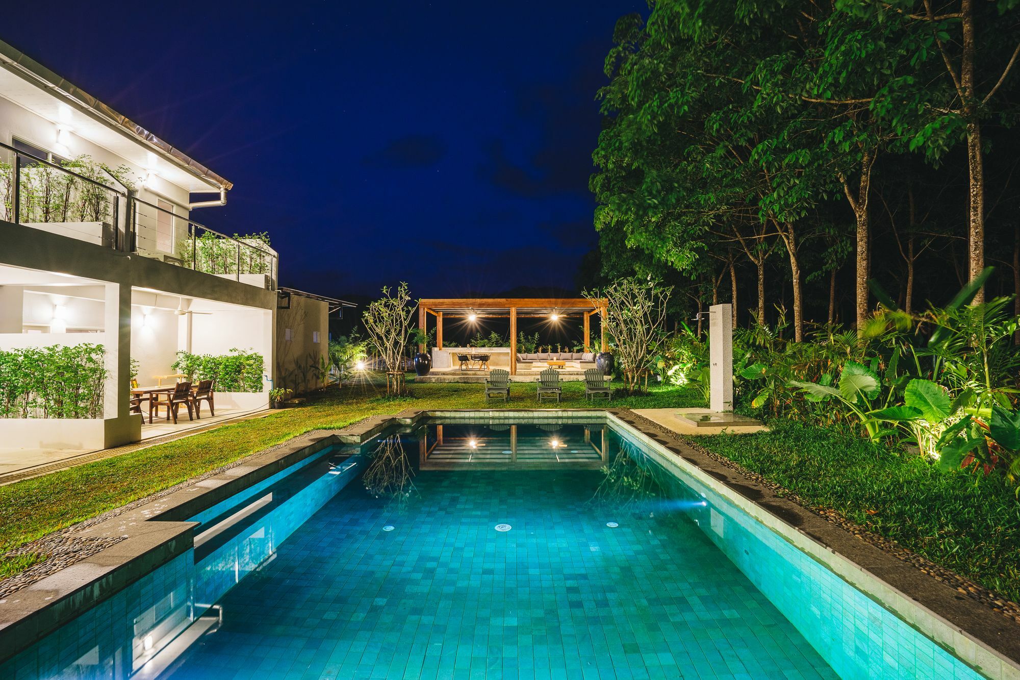 Isara Khao Lak Villa Bagian luar foto